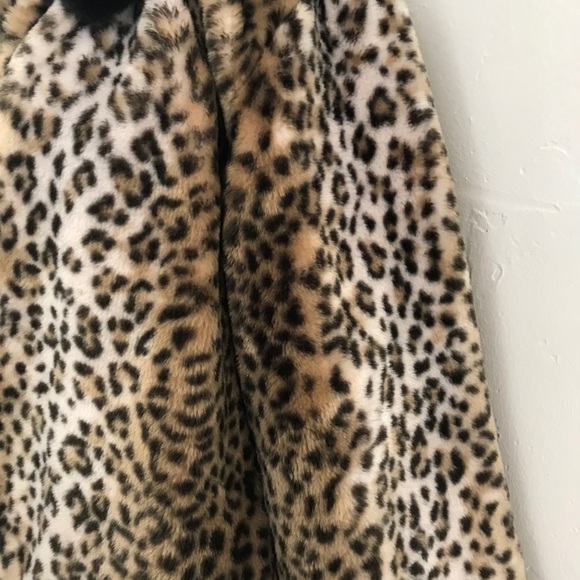Faux Leopard Jacket - Picture 4 of 8